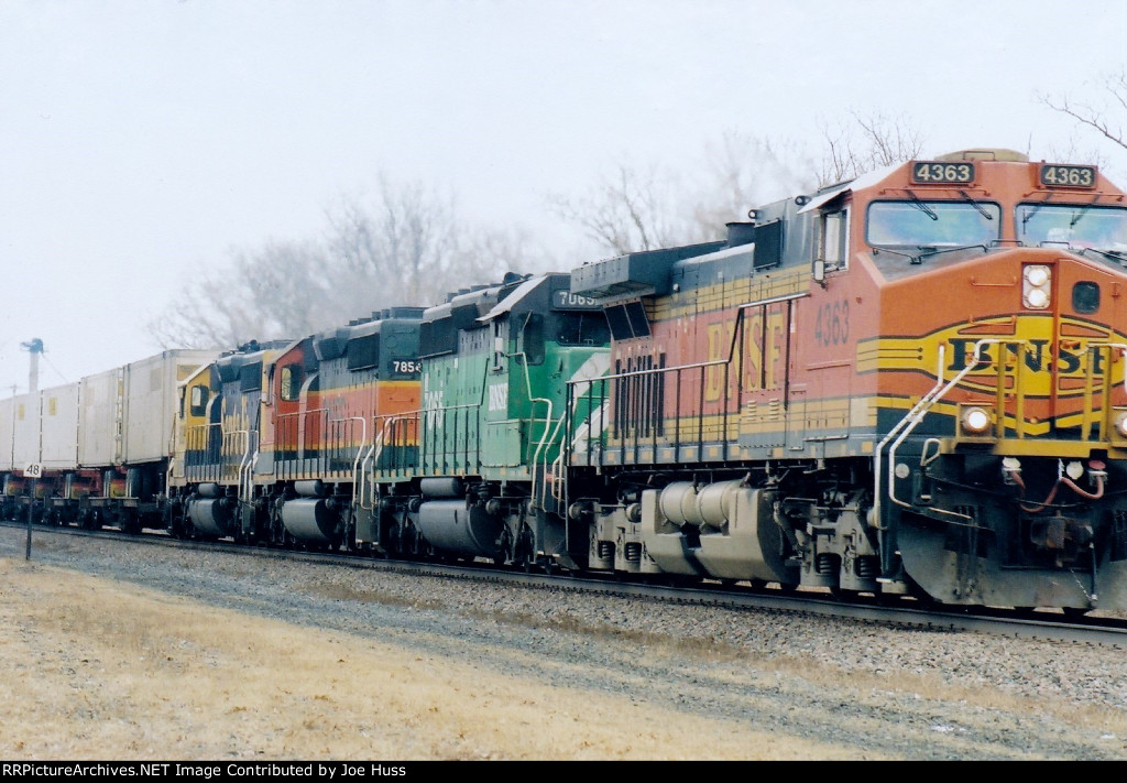 BNSF 4363 West